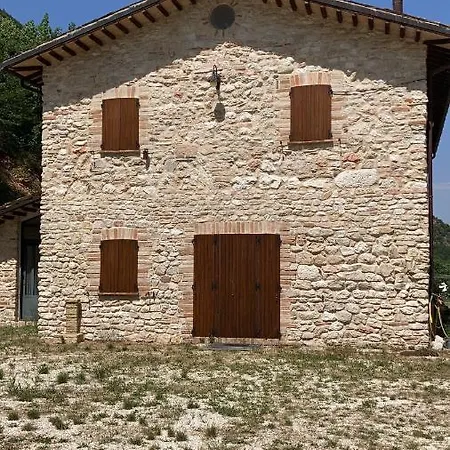 Casale Nella Valle * Pieve Torina