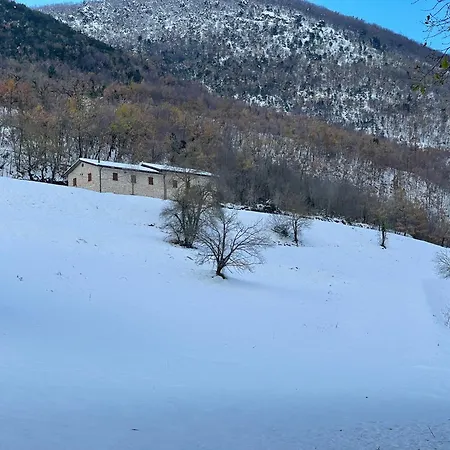 Casale Nella Valle Alojamento de Acomodação e Pequeno-almoço
